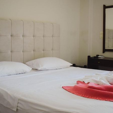 City Center Hotel กาลามาตา ภายนอก รูปภาพ