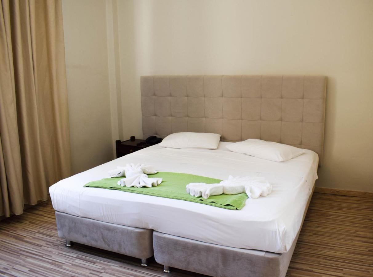 City Center Hotel กาลามาตา ภายนอก รูปภาพ